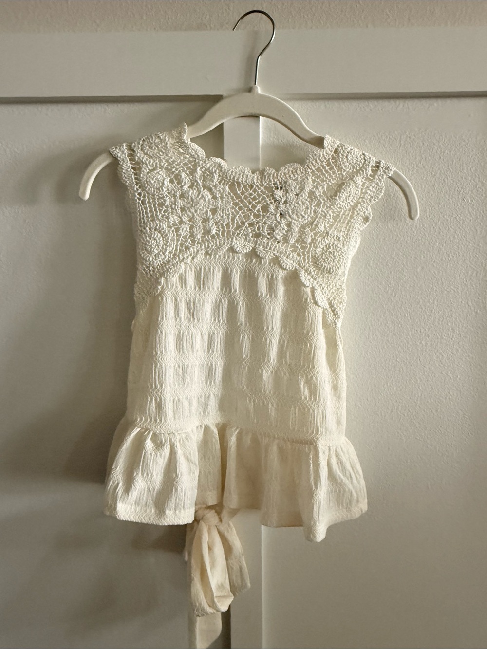 H&M Cream Crochet Yoke Ruffle Hem Blouse
